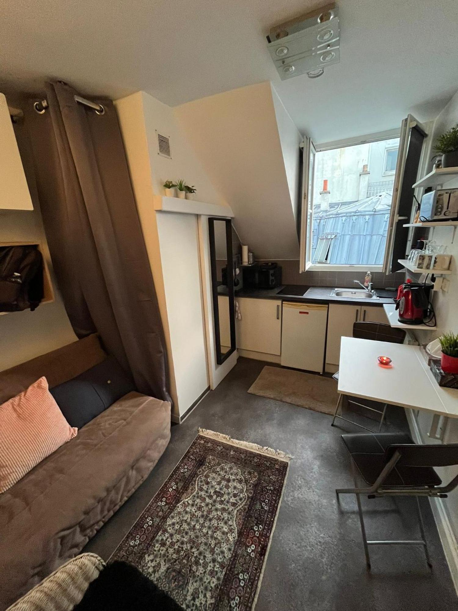 Cosy Opera With Lift Ascenseur Appartamento *